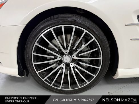Used 2014 Mercedes-Benz SL 550 image 13