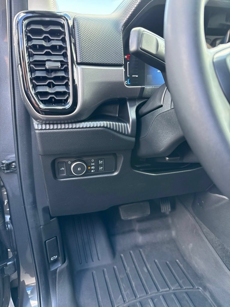Used 2024 Ford Ranger XLT w/ Technology Package AWD/4WD image 25