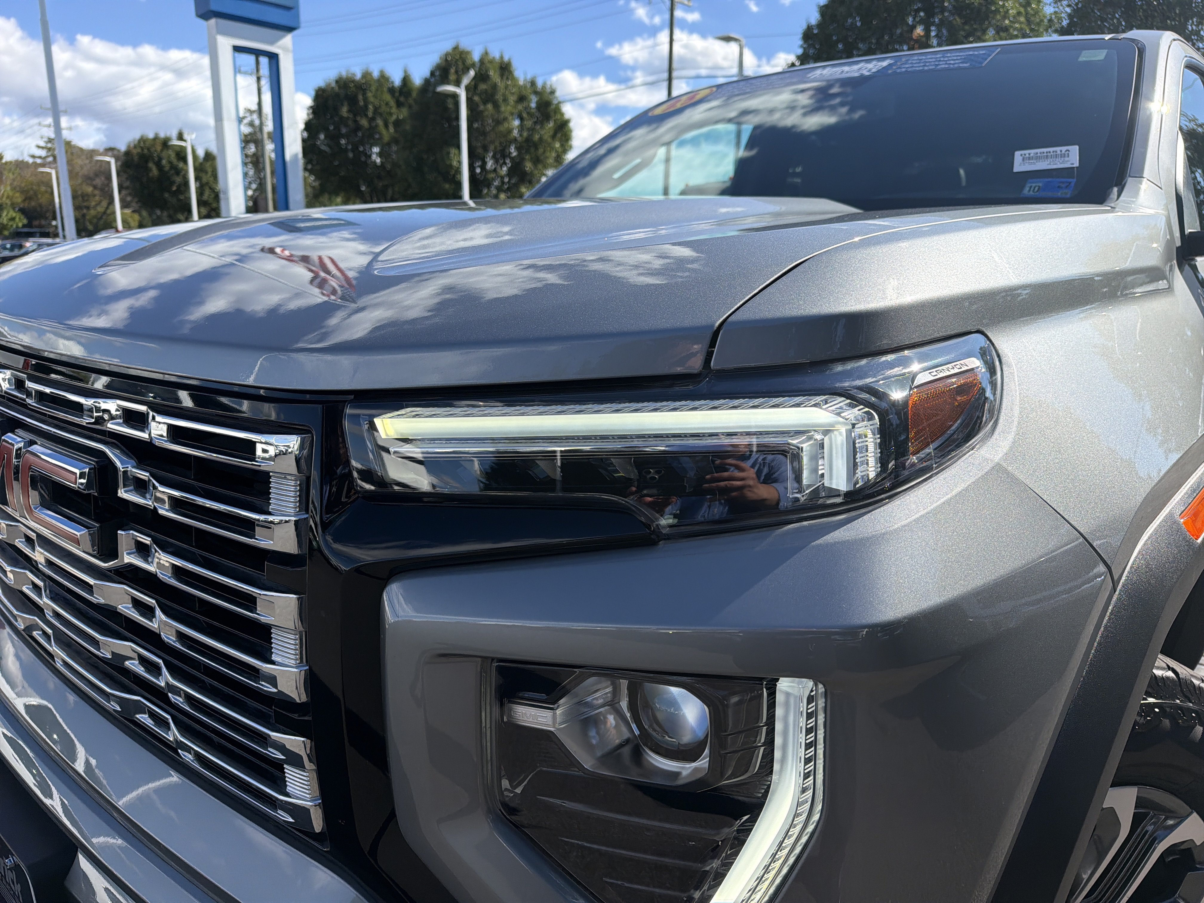 Used 2023 GMC Canyon Denali AWD/4WD image 6