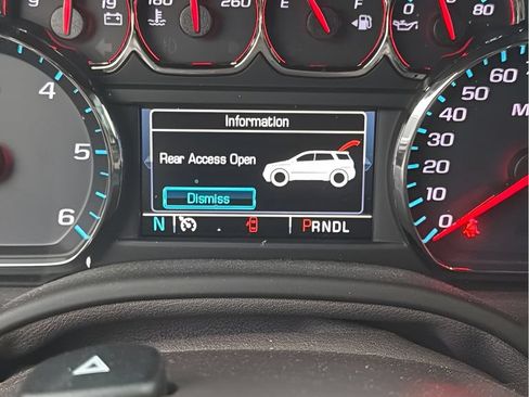 Used 2019 GMC Yukon XL SLT w/ Open Road Package AWD/4WD image 5