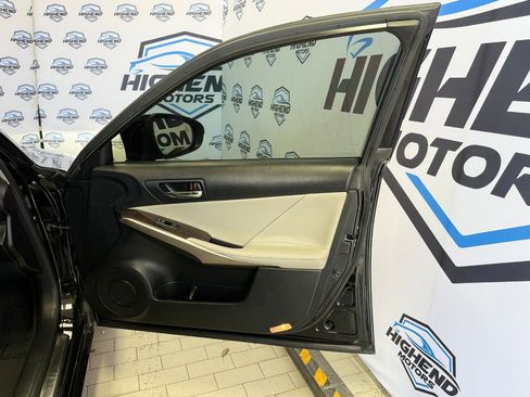 Used 2015 Lexus IS 250 AWD image 24