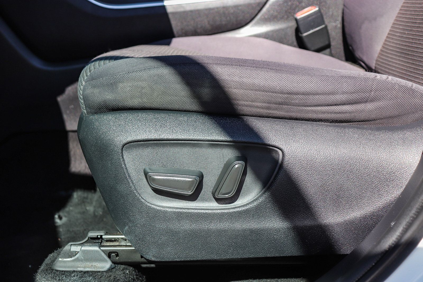 Certified 2021 Toyota Highlander L FWD image 27
