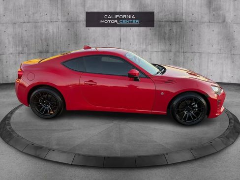 Used 2020 Toyota 86 image 4