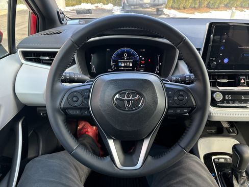 Used 2023 Toyota Corolla XSE image 18