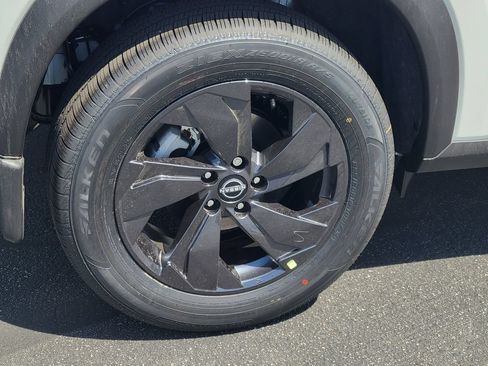 New 2026 Nissan Rogue SV w/ Cold Weather Package FWD image 3