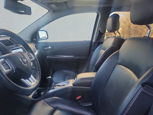 Used 2015 Dodge Journey R/T w/ Flexible Seating Group image 14