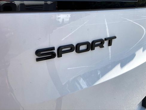 Used 2025 Land Rover Range Rover Sport Dynamic SE image 9