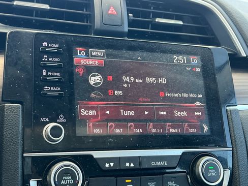 Used 2019 Honda Civic EX image 18