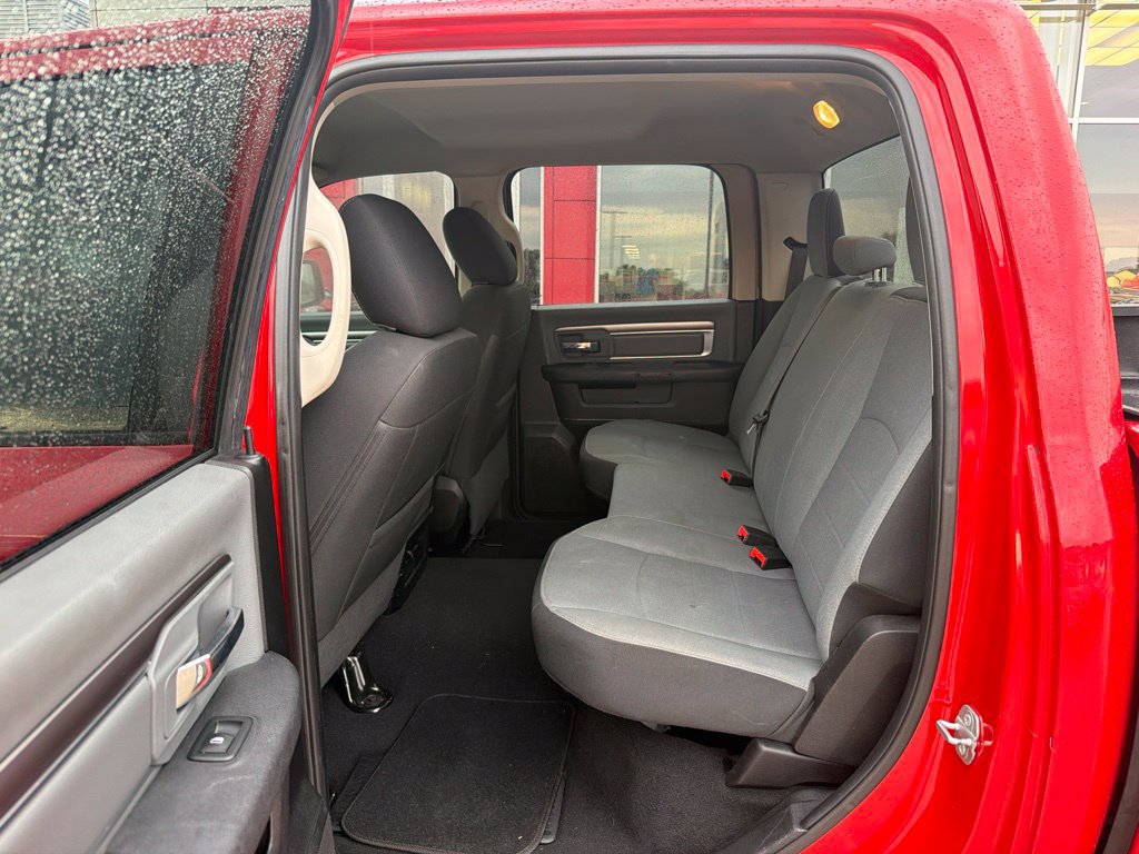Used 2021 RAM 1500 Classic SLT RWD image 17