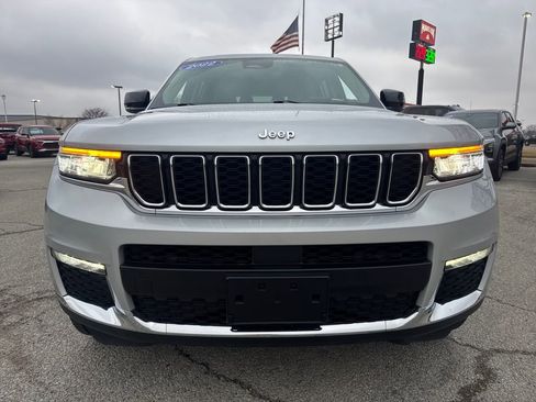 Used 2022 Jeep Grand Cherokee L Limited image 9