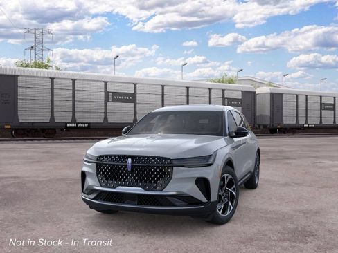New 2026 Lincoln Nautilus Premier AWD/4WD image 2