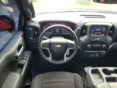 Used 2022 Chevrolet Silverado 1500 Custom w/ Safety Confidence Package image 25