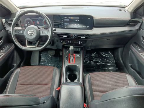 Used 2025 Nissan Kicks SR w/ SR Premium Package FWD image 20