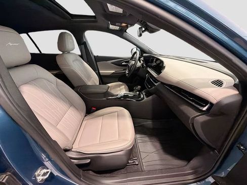 Used 2024 Buick Envista Avenir FWD image 24
