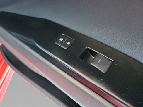 Used 2025 Toyota Camry SE image 27