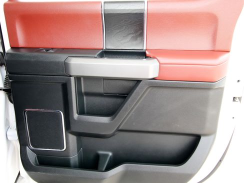 Used 2019 Ford F250 Platinum w/ Platinum Ultimate Package image 44