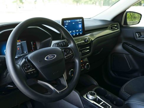 Used 2025 Ford Escape Active FWD image 16