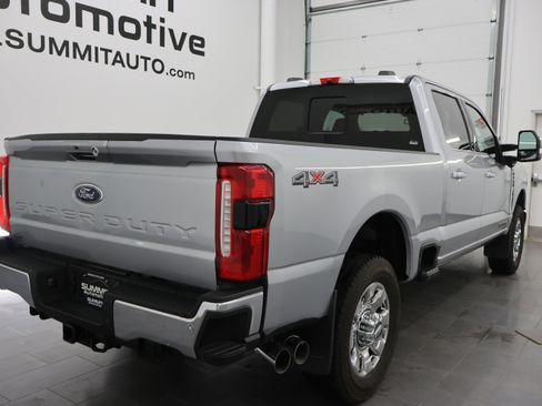 Used 2023 Ford F350 Lariat w/ Lariat Ultimate Package AWD/4WD image 4