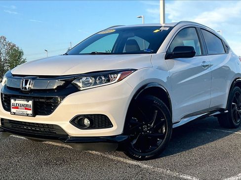 Used 2022 Honda HR-V Sport image 1
