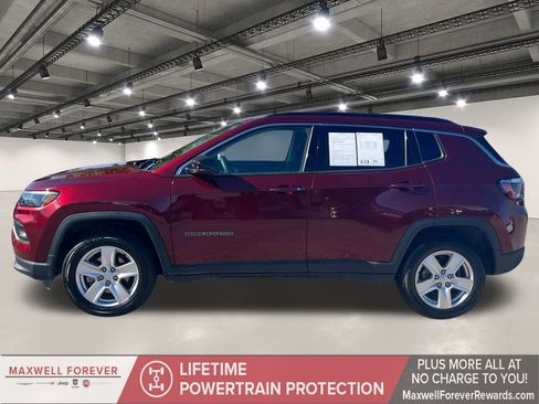 Used 2022 Jeep Compass Latitude image 13