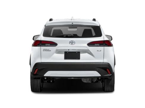Used 2025 Toyota Corolla Cross XLE AWD/4WD image 5