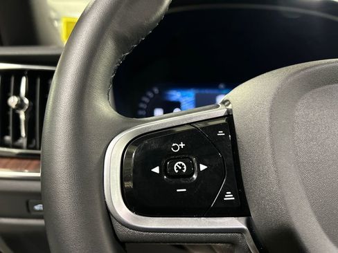 Certified 2025 Volvo V60 B5 Cross Country Plus AWD/4WD image 14