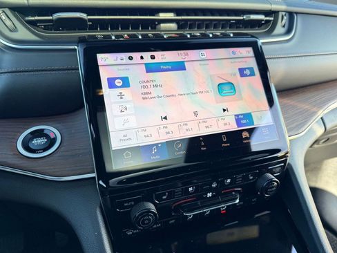 Used 2024 Jeep Grand Cherokee L Summit w/ Advanced Protech Group IV image 27