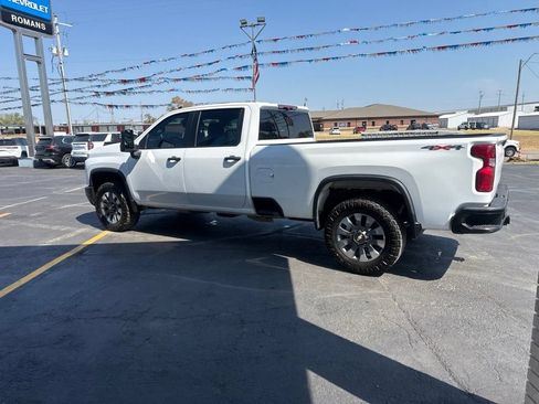 Used 2025 Chevrolet Silverado 2500 Custom w/ Custom Value Package AWD/4WD image 8