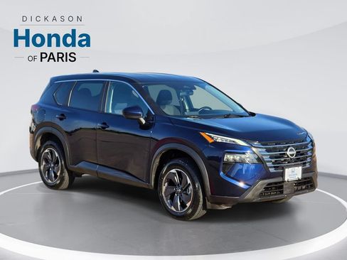 Used 2025 Nissan Rogue SV FWD image 3