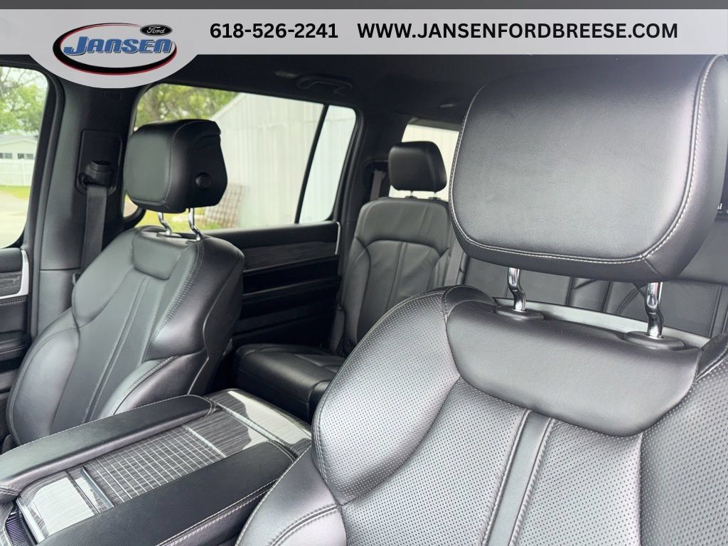 Used 2022 Jeep Wagoneer Series II AWD/4WD image 19