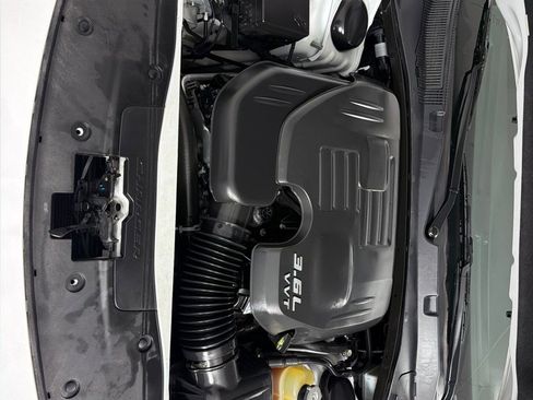 Used 2018 Dodge Charger SXT Plus w/ Blacktop Package RWD image 26