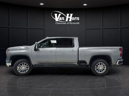 Used 2024 Chevrolet Silverado 2500 LTZ w/ LTZ Plus Package AWD/4WD image 6