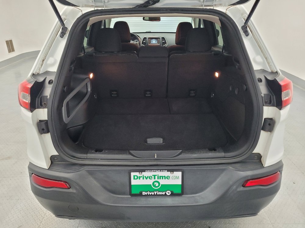 Used 2016 Jeep Cherokee Latitude w/ Comfort & Sound Group AWD/4WD image 29