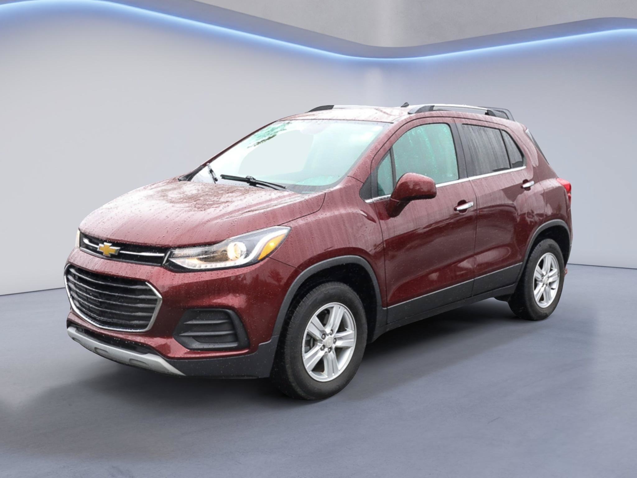 Used 2017 Chevrolet Trax LT w/ Driver Confidence Package AWD/4WD image 2