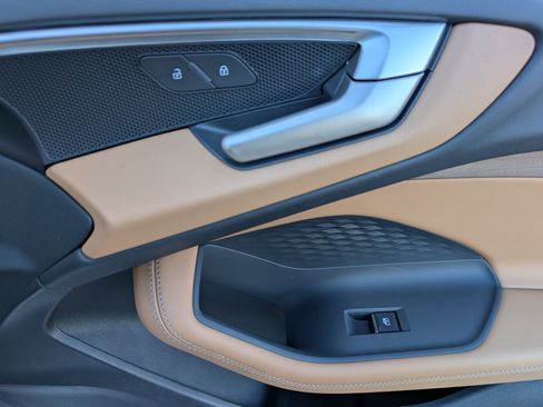 Used 2025 Audi A5 2.0T Premium w/ Convenience Package image 22