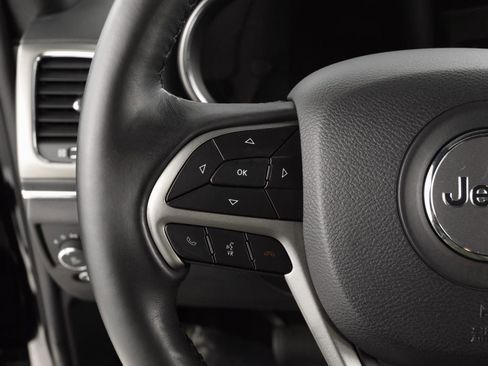 Used 2019 Jeep Grand Cherokee Limited w/ Luxury Group II image 16