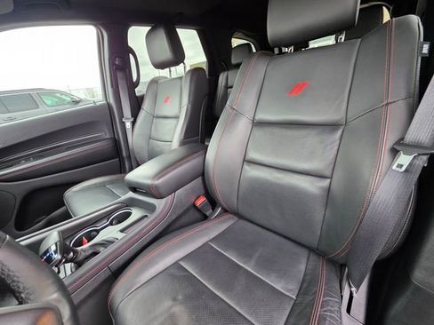 Used 2025 Dodge Durango GT image 25