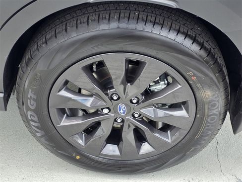 Certified 2025 Subaru Outback Onyx Edition w/ Popular Package #2 image 34