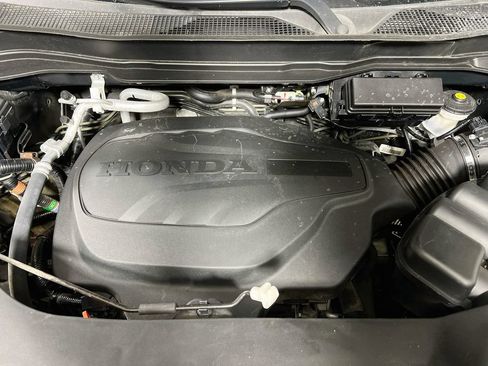 Used 2021 Honda Pilot Touring image 28