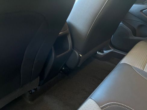 Used 2025 Chevrolet Trax LT image 24