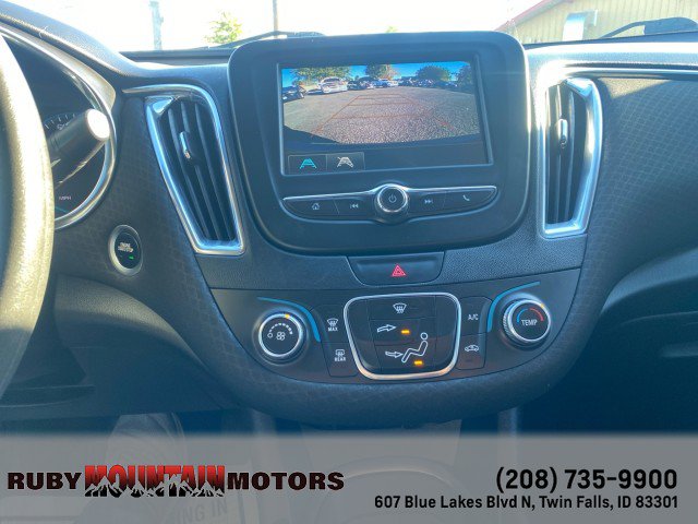 Used 2018 Chevrolet Malibu LT FWD image 20