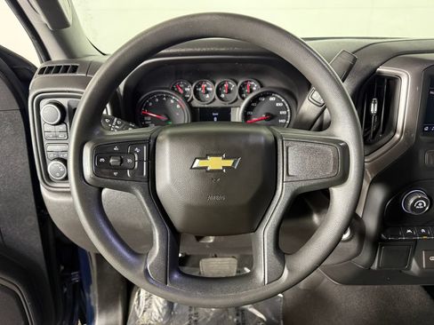 Used 2022 Chevrolet Silverado 1500 Custom AWD/4WD image 12