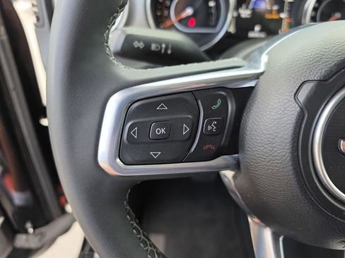 Used 2023 Jeep Wrangler Unlimited Sahara AWD/4WD image 29