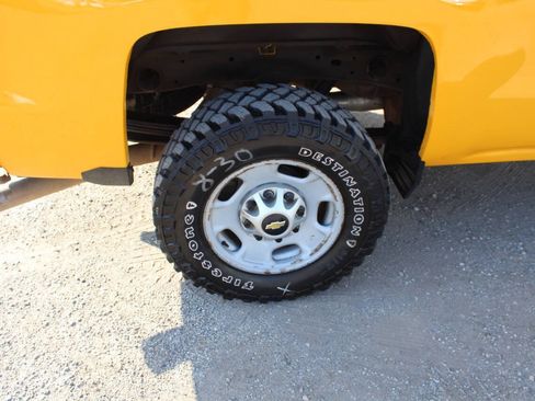 Used 2015 Chevrolet Silverado 2500 W/T AWD/4WD image 23