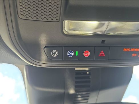 Used 2025 Buick Enclave Sport Touring w/ Power Package FWD image 32