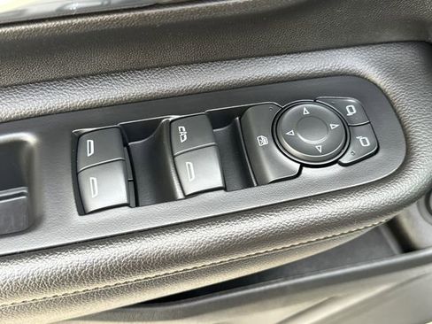 Used 2023 GMC Terrain AT4 image 24