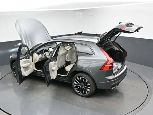 New 2026 Volvo XC60 T8 Ultra w/ Protection Package Premier AWD/4WD image 53