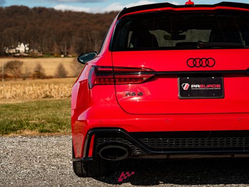 Used 2021 Audi RS 6 4.0 TFSI quattro image 30