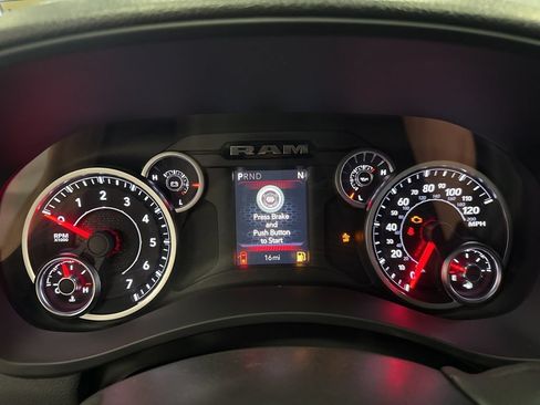 New 2026 RAM 2500 Tradesman AWD/4WD image 21