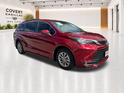 Used 2025 Toyota Sienna XLE
